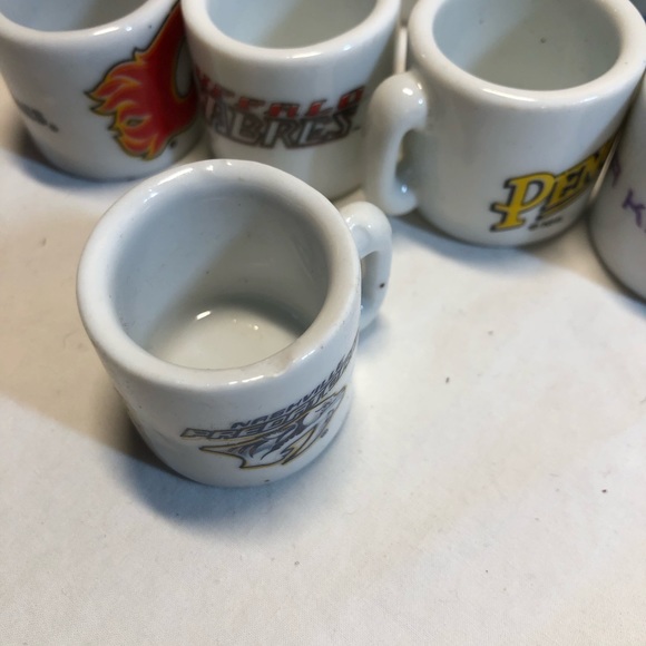 NHL Hockey Team Logo Mini Mugs Lot of 15 Bruins Oilers Kings Canucks Sharks - Picture 10 of 13